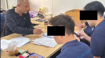 รวบผู้จัดการแบงก์ ร่วมมือกับพนักงาน เปิดบัญชีให้ชาวจีน สนับสนุนแก๊งคอลฯ