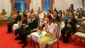 \'มงคลกิตติ์\'พร้อมด้วยแฟนคลับ ร่วมทำบุญ100วัน \'คุณพ่อธนกร ศรีบุญมาก\'