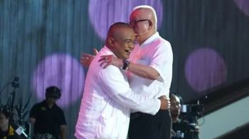 ‘จตุพร’จับมือ‘สนธิ’ชักธงรบ  เช็คบิล‘ทักษิณ’  ผนึกกำลังเปลี่ยนแปลงปท.