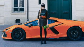 Balenciaga x Lamborghini เปิดตัวแฟชันสุดไฮเอนด์