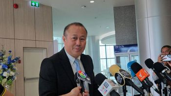 หนุนแพทยสภา  หอบ5หมื่นชื่อให้กำลังใจ  ยึดมติฟันหมอช่วย‘แม้ว