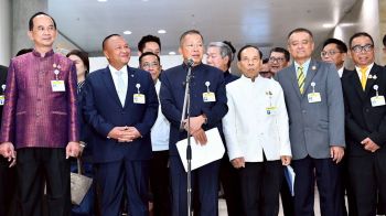สว.ไล่บี้รัฐบาล  จี้รีบเปิดประชุมร่วมรัฐสภา  ถกปมร้อนไทย-เขมร