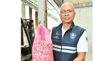 พาณิชย์ลุยเข้ม! จับรถขนกระเทียมเถื่อนกว่า 8,000 กก. ส่งดำเนินคดี ป้องสิทธิ์เกษตรกรไทย