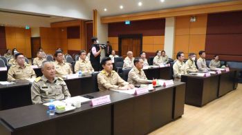 เมืองฉะเชิงเทรา \'เปิดประชุมสภา\'