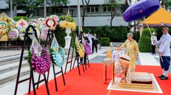 สมเด็จพระกนิษฐาธิราชเจ้าฯ ทรงวางพวงมาลาถวายราชสักการะเนื่องใน “วันอานันทมหิดล 2568”