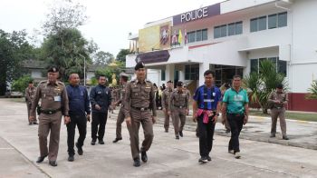 ผบก.บุรีรัมย์ตรวจเยี่ยมโรงพักชายแดนเขมร สั่งเร่งปรับปรุงหลุมหลบภัย รับมือเหตุฉุกเฉิน