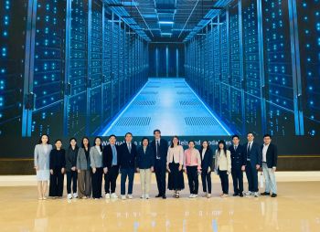 กรมพัฒนาธุรกิจฯ นำทีมหารือผู้บริหารและเยี่ยมชมศูนย์นวัตกรรมของ Huawei  และงานด้านอี-คอมเมิร์ซของ Karball Group พร้อมร่วมมือพัฒนางานบริการของกรมฯ  และงานส่งเสริม SME ผ่านการใช้เทคโนโลยีดิจิทัลสมัยใหม่แบบครบวงจร