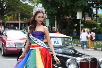 รถโบราณ ร่วมขบวน Love Pride Parade 2025
