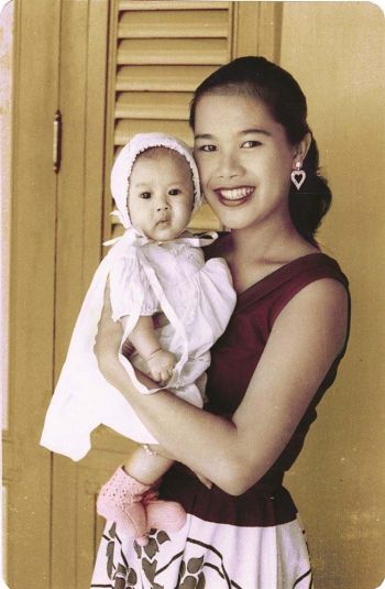 สมเด็จพระนางเจ้าฯ พระบรมราชชนนีพันปีหลวง พระราชทานคำขวัญวันแม่ปี 2568