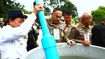 องคมนตรีลงพื้นที่ติดตาม \'โครงการพัฒนาแหล่งน้ำ\' ในเขตพื้นที่จังหวัดตรัง