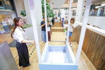 ม.กรุงเทพ ร่วมขับเคลื่อนสังคม ผ่าน ‘ศิลปะ’ กับ ‘นิทรรศการ’ \'เลือน–จำ\' เสียงสะท้อนจากสองโลก