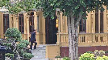 ประชุมทีมศก.รับมือ‘ภาษีทรัมป์’ ‘แม้ว’ร่วมวง ‘พิชัย’อ้างเชิญมาเพราะมีความรู้