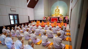 วัดพระธรรมกายจัดบวช \'รวมนานาชาติ13ชาติ\' มุ่งศึกษาช่วงเข้าพรรษา