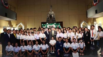 ‘รศ.ดร.ดวงฤทธิ์’ต้อนรับนศ.‘ม.กรุงเทพธนบุรี’เยี่ยมชมรัฐสภา พร้อมสร้างแรงบันดาลใจ