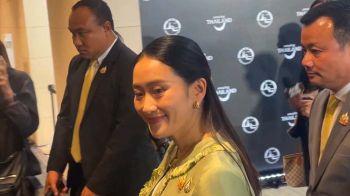 ‘อิ๊งค์’อุบ‘ทักษิณ’ร่วมงานเลี้ยงพรรคร่วมฯ บอกสื่อรอฟังพรุ่งนี้