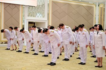 “จตุพร” นำคณะกระทรวงพาณิชย์ ถวายพระพรชัยมงคลและถวายสัตย์ปฏิญาณฯ เนื่องในวันเฉลิมพระชนมพรรษา พระบาทสมเด็จพระเจ้าอยู่หัว