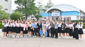 คณะศิลปศาสตร์ DPU พานักศึกษาปี 1 สาขาภาษาจีนธุรกิจ ทัศนศึกษาดูงาน \'จอมธนา กรุ๊ป Yili Thailand\'
