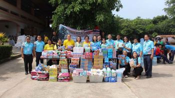 ศาลจังหวัดศรีสะเกษร่วมกับศาลเยาวชนฯสุพรรณบุรี บริจาคสิ่งของช่วยเหลือผู้ได้รับผลกระทบชายแดนไทย-กัมพูชา