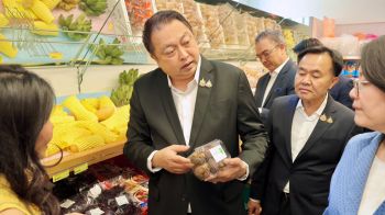‘สุชาติ’ ดันซูเปอร์มาร์เก็ต ที่ซูริค สั่งสินค้าไทยเพิ่ม