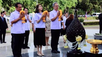 \'เมฆินทร์\'ถือฤกษ์ดี7โมงเช้า สักการะสิ่งศักดิ์สิทธิ์ สธ. ก่อนเริ่มงาน\'เลขาฯ รมช.\'