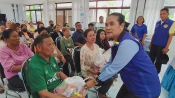 ผู้ตรวจฯปกครอง-ลุยศรีสะเกษ ‘มอบถุงยังชีพ-ติดตามเยียวยา’ ผู้ประสบภัยชายแดน