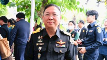 \'อธิบดีกรมปศุสัตว์\'สั่งลุยจับแหล่งขายอาหารสัตว์เถื่อนในสุโขทัย ผิดหลายข้อหา