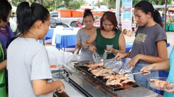 เพชรบูรณ์เปิดงาน ‘มหกรรมกุ้งสด’ ช่วยเกษตรกร กุ้งคุณภาพดี ราคาโดนใจ