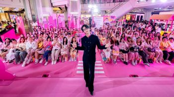 ‘เจฟ ซาเตอร์’ เสิร์ฟเสียงกรี๊ดสนั่นงานแฟนมีต เปิดใจสุดปลื้มที่ได้เจอแฟนๆ แบบใกล้ชิด!