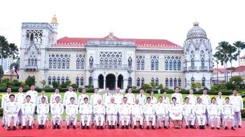 ‘อนุทิน’นำครม.เข้าเฝ้าฯ‘ในหลวง ถวายสัตย์ปฏิญาณ เรียกประชุมครม.นัดแรกทันที