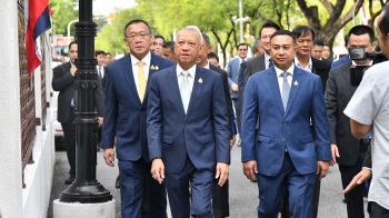 รองนายกฯ พิพัฒน์ รมช. มัลลิกา เข้ากระทรวงคมนาคมวันแรก