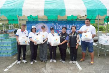 มูลนิธิหัวใจบริสุทธิ์ ผนึกกำลังมูลนิธิยังมีเรา มอบถุงยังชีพช่วยพื้นที่น้ำท่วมบางปะอิน