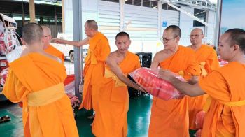 ‘วัดพระธรรมกาย-มูลนิธิฯ’มอบถุงยังชีพ บรรเทาทุกข์ผู้ประสบอุทกภัยแม่ฮ่องสอน