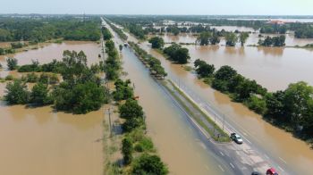 ผอ.ทางหลวงที่ 4 สั่งเตรียมพร้อมรับมือ ‘พายุแมตโม’ หลังกรมอุตุฯเตือนฝนตกหนัก
