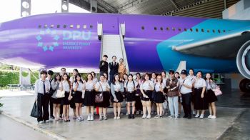 กิจกรรม Flight Service Role-Plays & Simulations พัฒนานักศึกษา หลักสูตรภาษาอังกฤษธุรกิจ คณะศิลปศาสตร์ มหาวิทยาลัยธุรกิจบัณฑิตย์