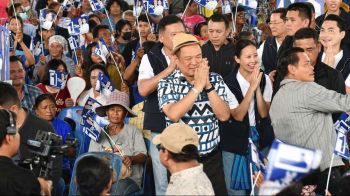 ลุยเมืองกาญจน์หาเสียงช่วยลูกพรรค  ‘หนู’ปราศรัยเดือด  ย้ำขออาสารับใช้ประชาชน
