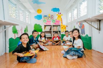 ​‘ศุภาลัย’ สานต่อกิจกรรม ‘น้องสุขดี พี่สุขใจ’ ส่งมอบห้องสมุดฯเด็กๆชุมชนพัฒนาใหม่คลองเตย