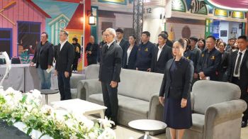 เทศบาลนครโคราชพร้อมพิธีถวายความอาลัย ลดความรื่นเริง ปรับรูปแบบงานให้เหมาะสม