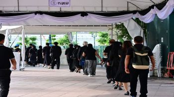 วันนี้6พ.ย. เปิดให้ประชาชนเข้าสักการะ พระบรมราชชนนีพันปีหลวง ถึงบ่าย 2