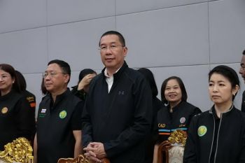 ‘อธิบดีกรมส่งเสริมการเกษตร’ ร่วมติดตามคณะฯลงพื้นที่ปทุมธานี เยี่ยมเกษตรกรที่ได้รับผลกระทบน้ำท่วม