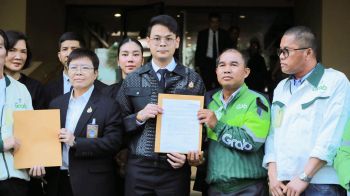 ไรเดอร์ ตบเท้าเข้าพบ  รมว. ‘ดีอี’ ร้องหามาตรการช่วยเหลือ