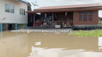 กรุงเก่าอ่วมหนัก 6หมื่นครัวยังจมบาดาล ชุมชนอุทัยธานีน้ำเริ่มเน่า