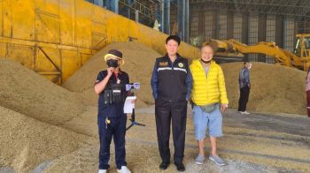 \'โฆษกกระทรวงเกษตรฯ\'ลงพื้นที่ร้อยเอ็ด ตรวจสอบราคาซื้อ\'ข้าวเปลือกนาปี\'