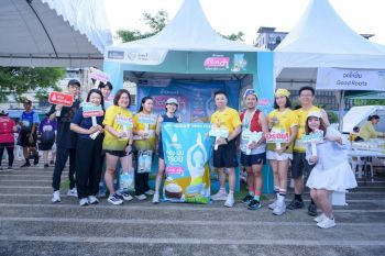 ข้าวตราฉัตร เสิร์ฟ “ข้าวฉัตรไลท์” เติมพลังนักวิ่ง ในงาน Bangkok Marathon 2025