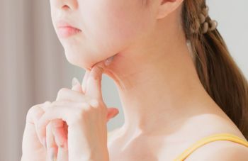 โปรแกรมดูดไขมันเหนียงเหมาะกับใคร? เช็กขั้นตอน-การพักฟื้น เพื่อกรอบหน้าคมชัดดูเป็นธรรมชาติ