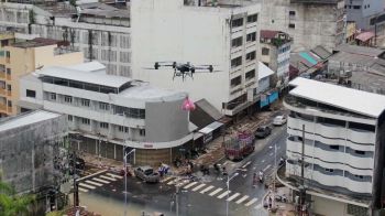 ‘สไกลเลอร์ โซลูชั่นส์’ส่งโดรนปฏิบัติการลำเลียงถุงยังชีพ-เวชภัณฑ์ช่วยผู้ประสบภัยน้ำท่วมใต้