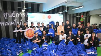 เขต 8 หาดใหญ่ ประชาชนชื่นชม อาชีวะจิตอาสาเข้าช่วยทีมแรกหลังน้ำลด