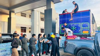 ตชด.ร่วมสนับสนุนการช่วยเหลือพี่น้องประชาชนประสบภัยน้ำท่วมในพื้นที่ภาคใต้