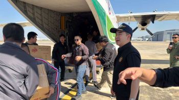 \'กรมการข้าว\'สนับสนุน โคมไฟสปอร์ตไลท์พลังงานแสงอาทิตย์ 1,000 ชุด ช่วยเหลือน้ำท่วม