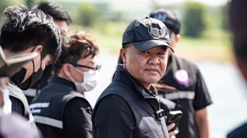 จ่าสิงห์ บุกเช็กบิลโรงงานหมูหมื่นล้าน ปล่อยน้ำเสียลงชุมชน-คำสั่งชัด ทำผิดต้องชำระ