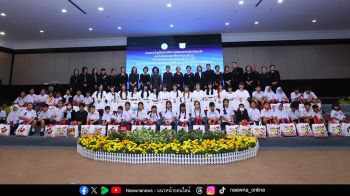 มูลนิธิช่วยการศึกษากรุงเทพมหานคร มอบทุน 421 ทุน นักเรียนกทม.  ถวายอาลัยและถวายเป็นพระราชกุศลแด่ “แม่ของแผ่นดิน”